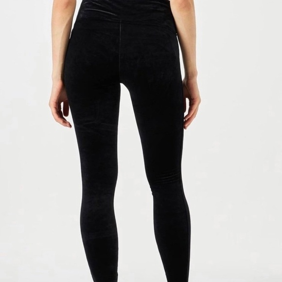 Spanx Ready To Wow Velvet Legging - Picture 6 of 12